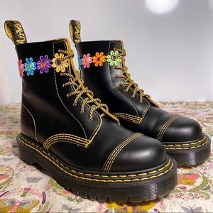 Rainbow Daisy Anklet Chains for Boots & Skates
